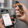 Testo 805i infrared thermometer app with wireless probe