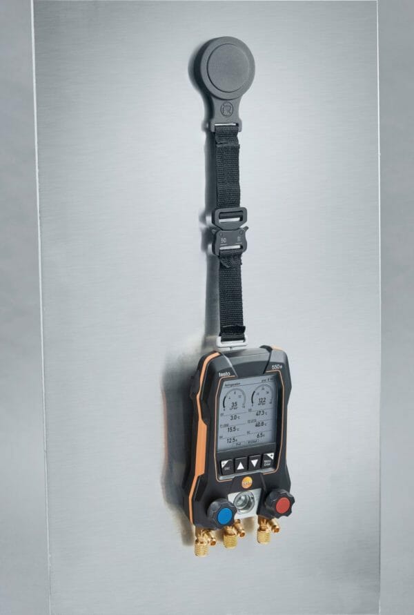testo 550s with optional magnetic strap