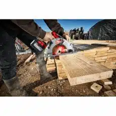 Milwaukee 2732 20 M18 Fuel 7 1 4 In Circular Saw Usage On Wood Jpg