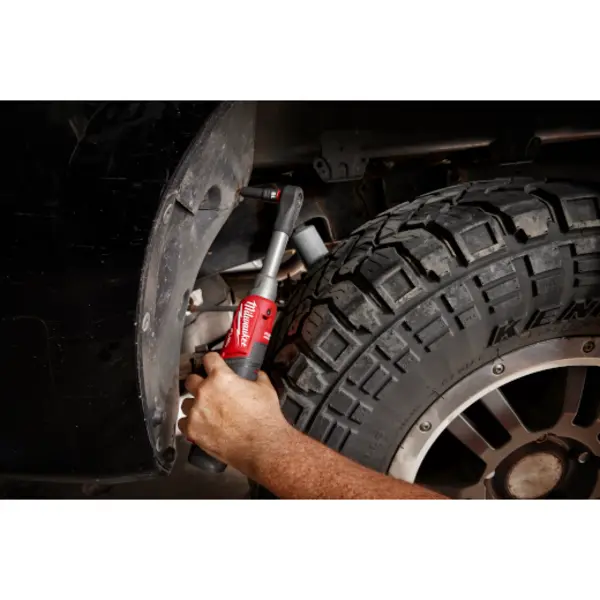 Milwaukee 2569 20 M12 Fuel 3 8 Extended Reach High Speed Ratchet Tire Usage