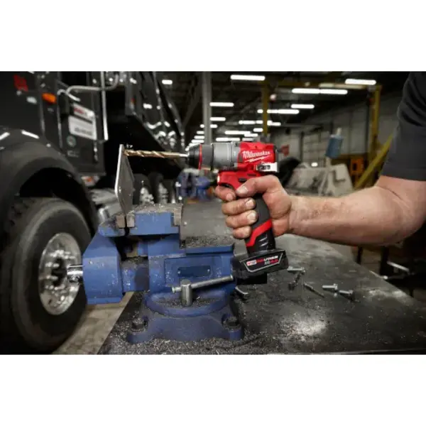milwaukee-3403-20-m12-fuel-1-2-drill-driver-usage-on-cars