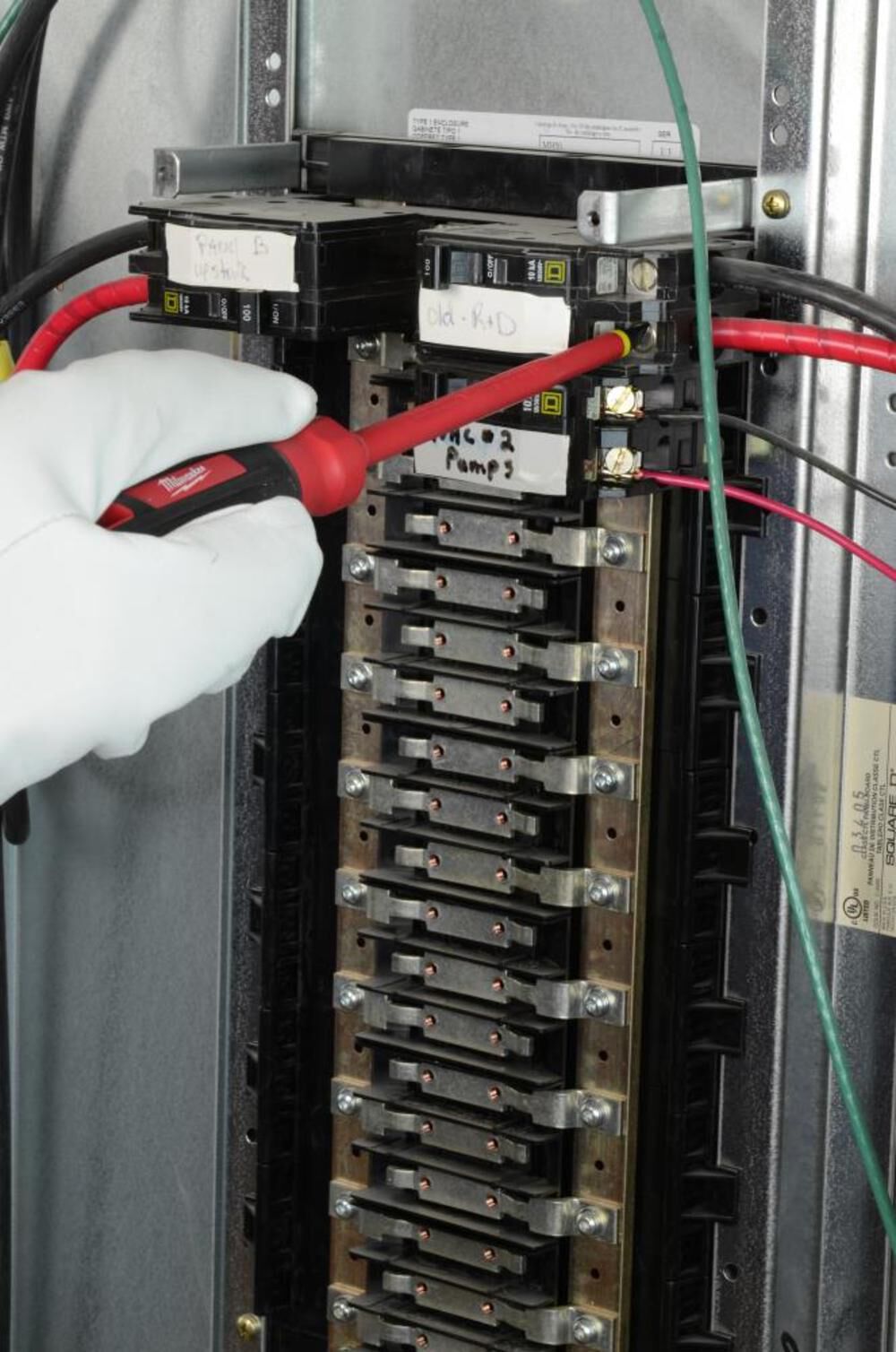 Milwaukee 4-Piece 1000V Insulated Screwdriver Set with Roll Pouch - Image 10