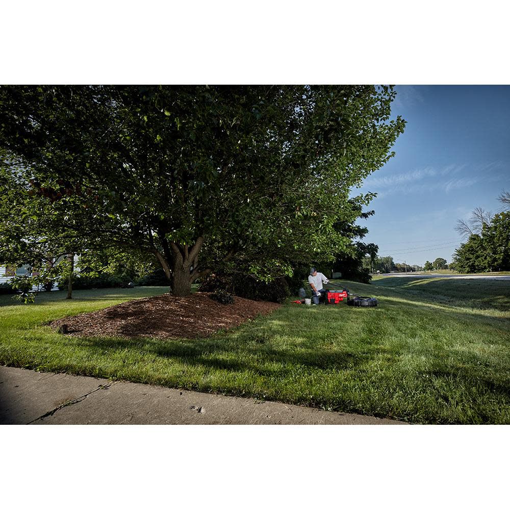 Milwaukee M18 FUEL Sewer Sectional Machine with Cable Drive Kit - Image 8